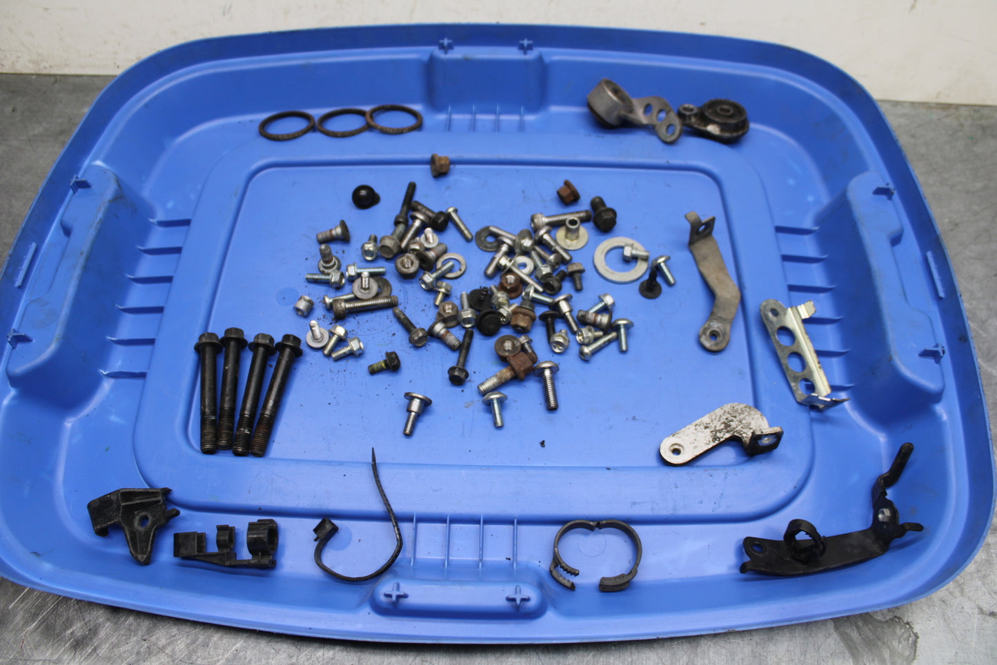 08-10 SUZUKI GSXR 600 MOUNTING BOLTS HARDWARE MOTOR SCREWS BB132