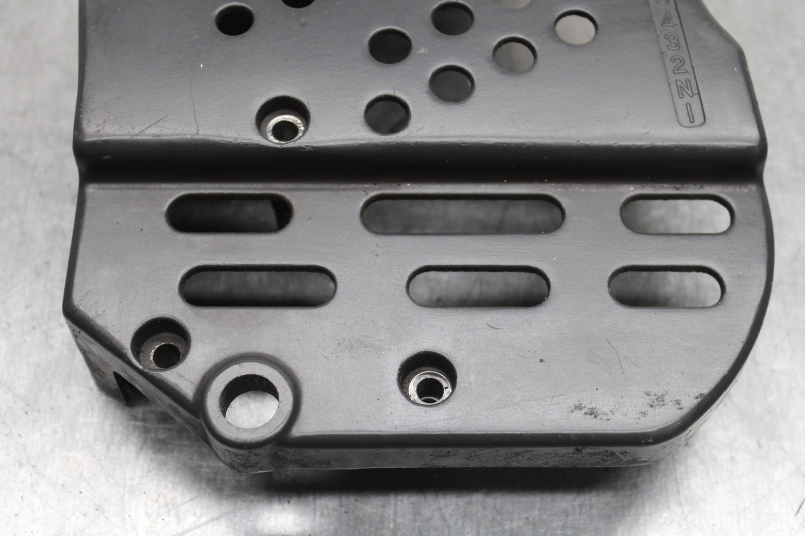 91-92 SUZUKI GSXR750 M  ENGINE SPROCKET COVER BB125
