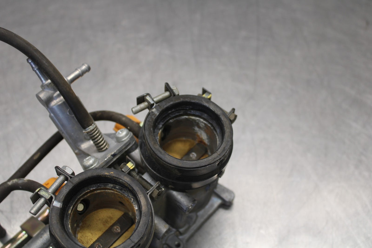 05-06 HONDA CBR600RR MAIN FUEL INJECTORS / THROTTLE BODIES BB893