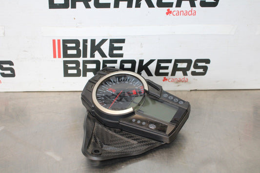 15-26 SUZUKI GSXR600 ONLY 1,427KM !! SPEEDO GAUGE CLUSTER SPEEDOMETER TACH BB888