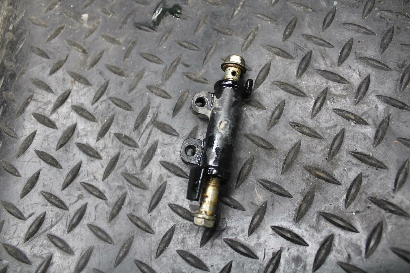 84-85 YAMAHA VIRAGO 1000 BRAKE HOSE SPLITTER BB173