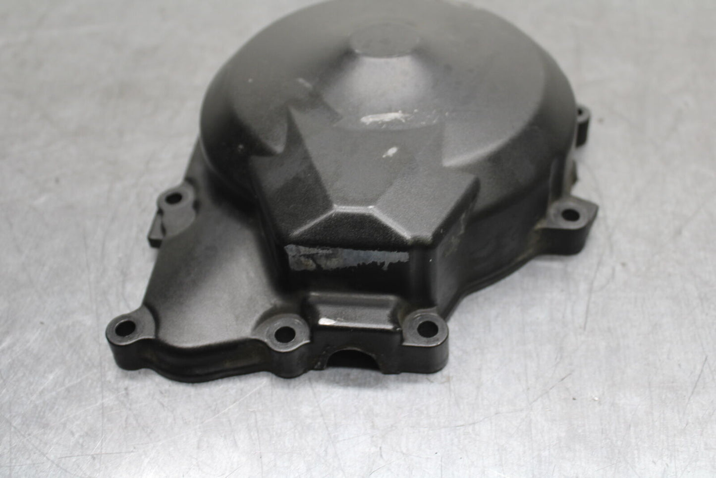 06 YAMAHA YZF R6 STATOR MAGNETO ALTERNATOR GENERATOR COVER BB716