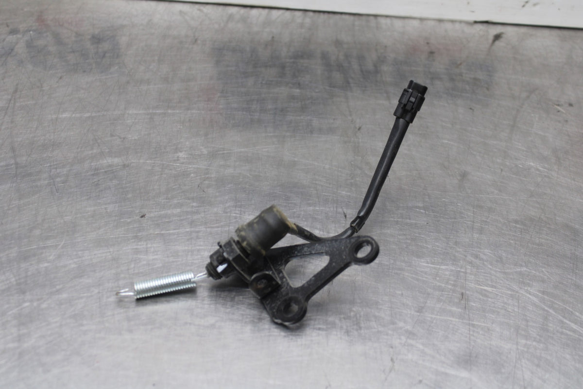 23-24 YAMAHA MT-07 REAR BACK BRAKE SENSOR BB927