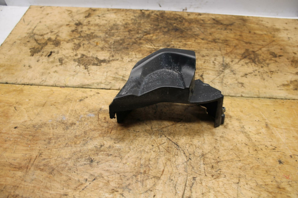 06-15 YAMAHA FZ1 ENGINE SPROCKET COVER BB326