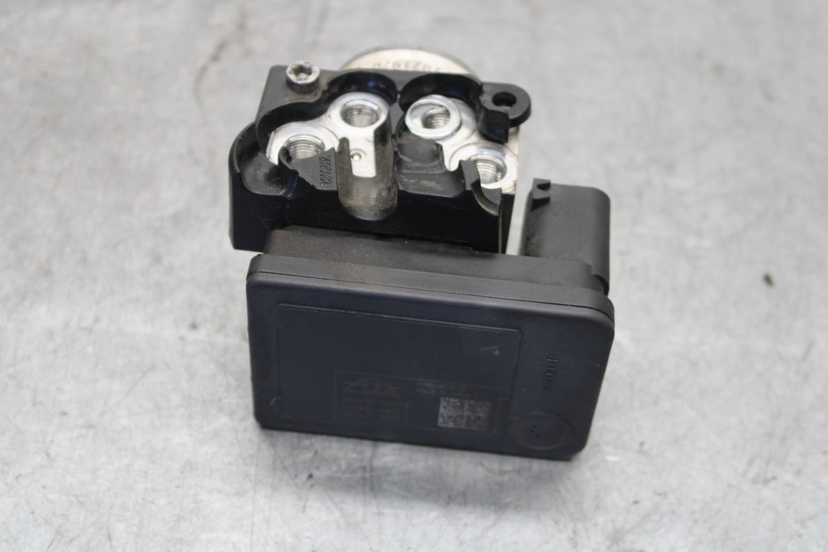 19-21 TRIUMPH SPEED TWIN 1200 ABS PUMP UNIT MODULE T2021971 BB653