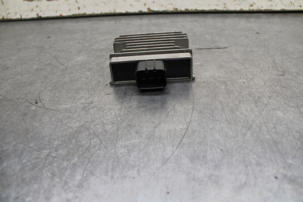 24 KAWASAKI NINJA 500 ABS RECTIFIER VOLTAGE REGULATOR BB744