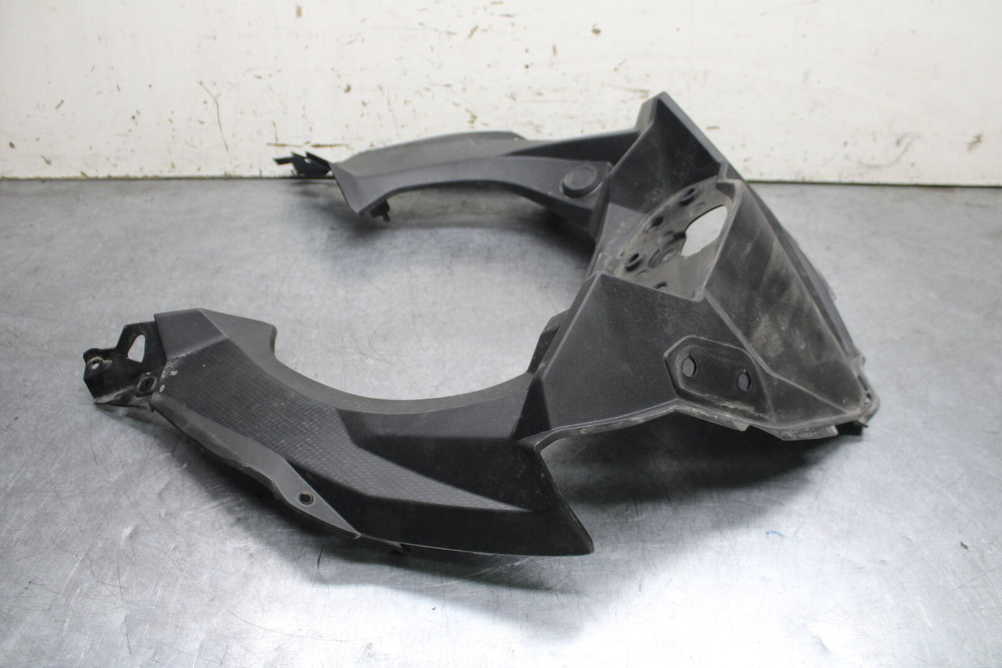 18-23 KAWASAKI NINJA 400 EX400 ABS FRONT CENTER COWL GAUGE FAIRING BB747