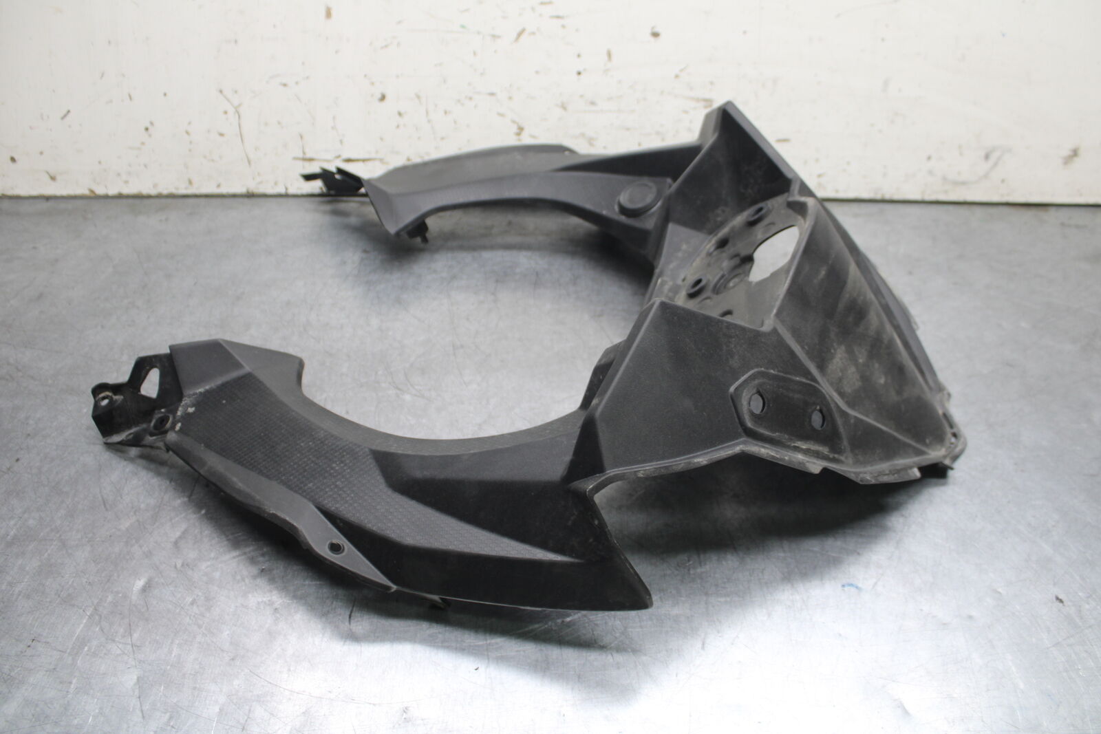 18-23 KAWASAKI NINJA 400 EX400 ABS FRONT CENTER COWL GAUGE FAIRING BB747