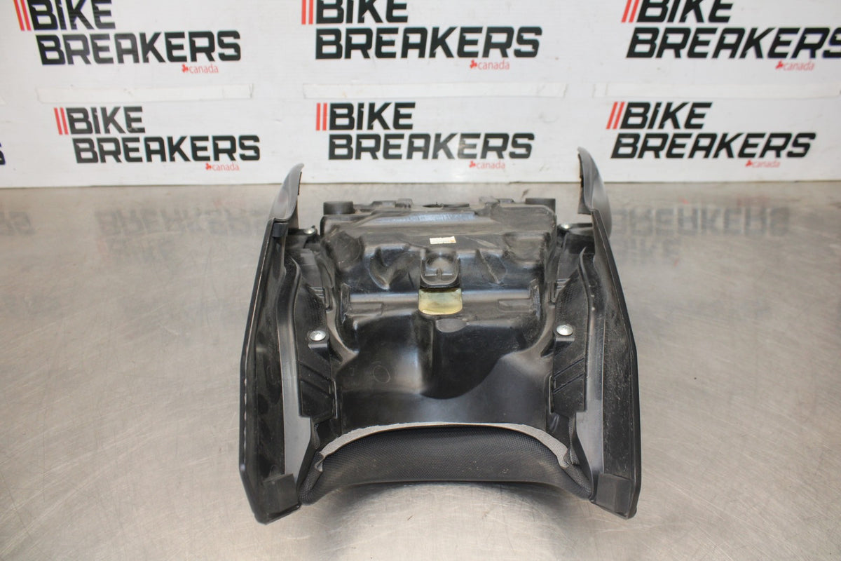 12 KAWASAKI NINJA 650 EX650E FRONT DRIVERS SEAT PAD SADDLE PILLION BB926