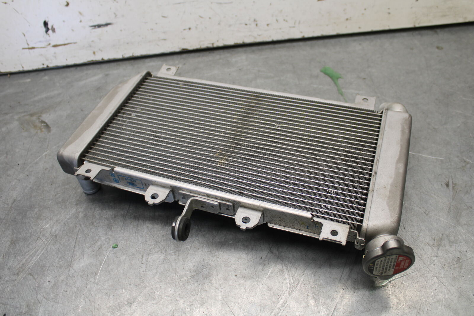 18-23 KAWASAKI NINJA 400 ENGINE RADIATOR MOTOR COOLER COOLING RADIATER BB660