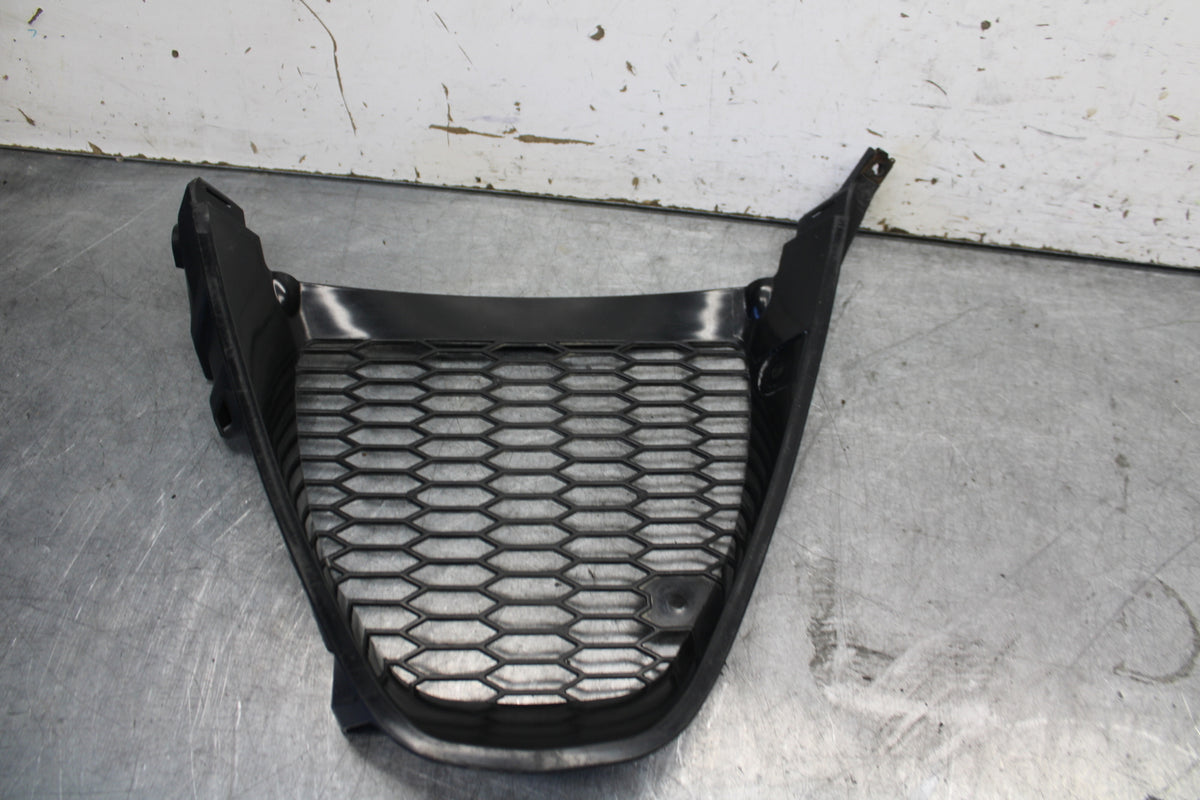 05-06 SUZUKI GSXR1000 FRONT LOWER INNER EXHAUST V FAIRING COWL GUARD  BB676