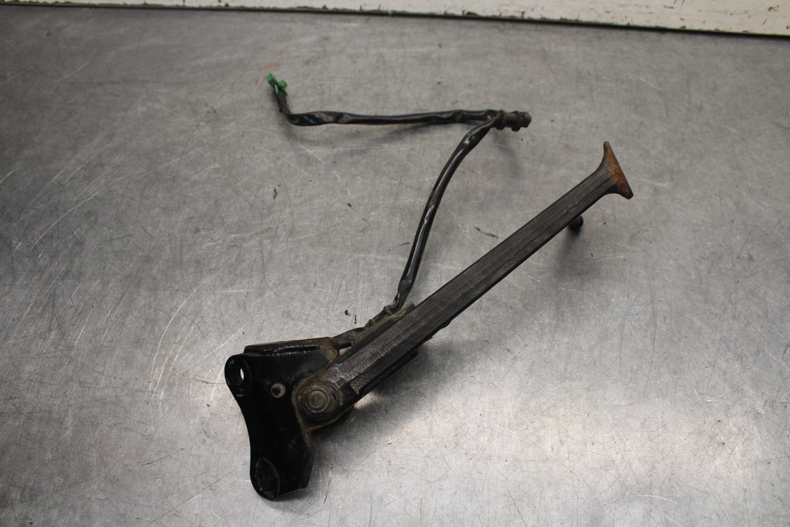 04-12 HONDA ST1300A KICKSTAND SIDE KICK STAND BB669
