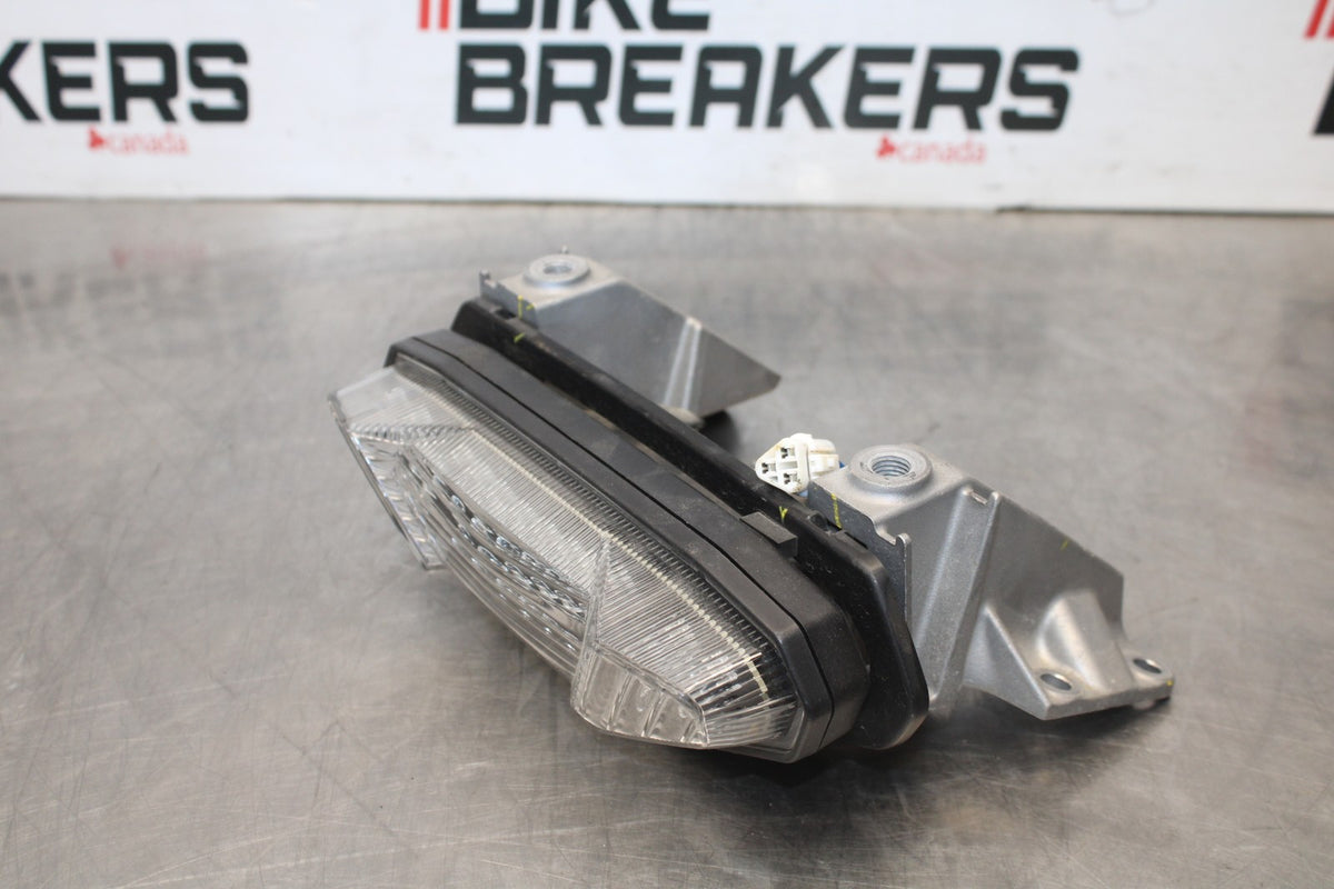 15-17 YAMAHA FJ09 REAR TAIL TAILLIGHT BACK BRAKE LIGHT BB906