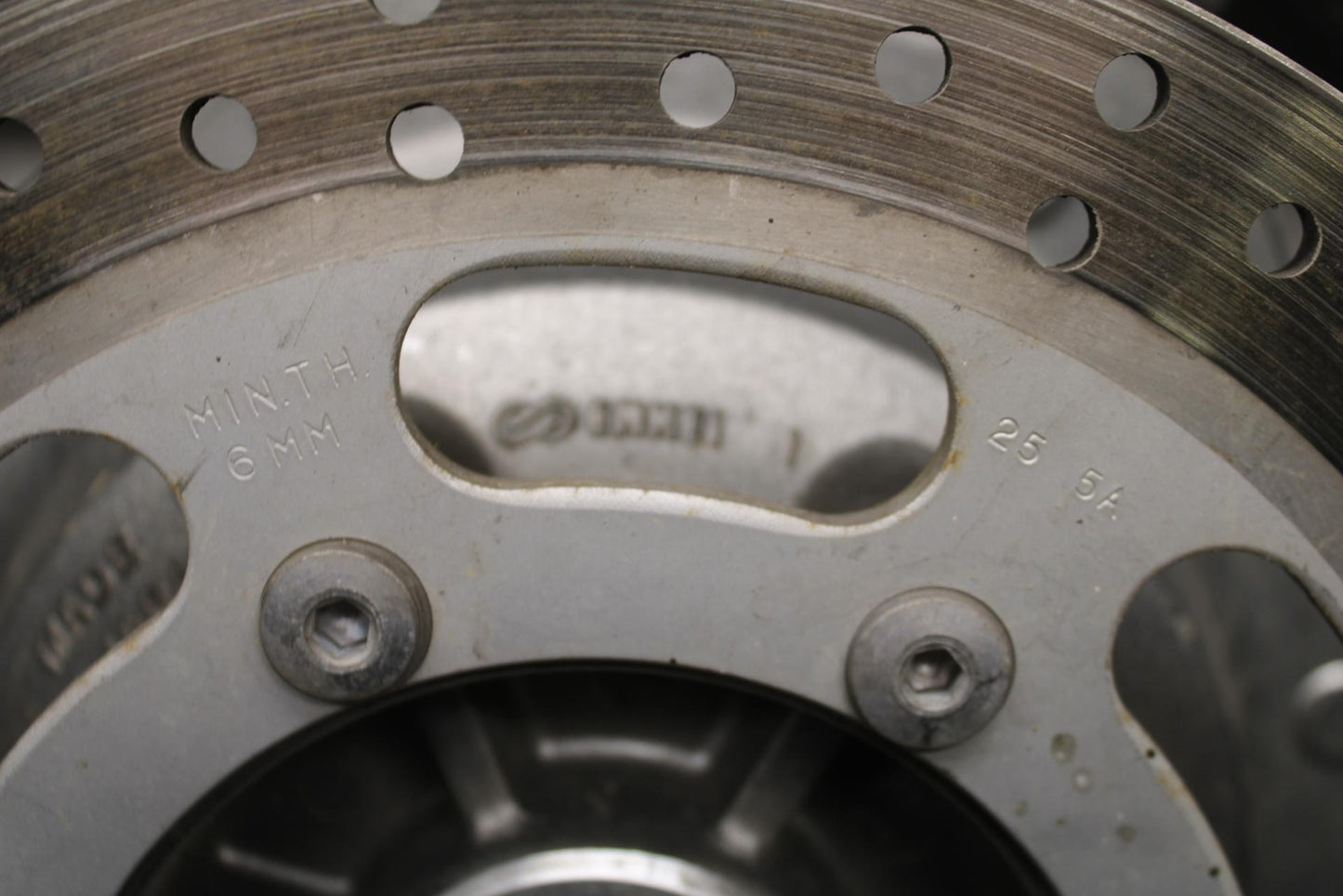 2005 Kawasaki Vulcan 1600 VN1600D Nomad REAR ROTOR AND WHEEL BB556