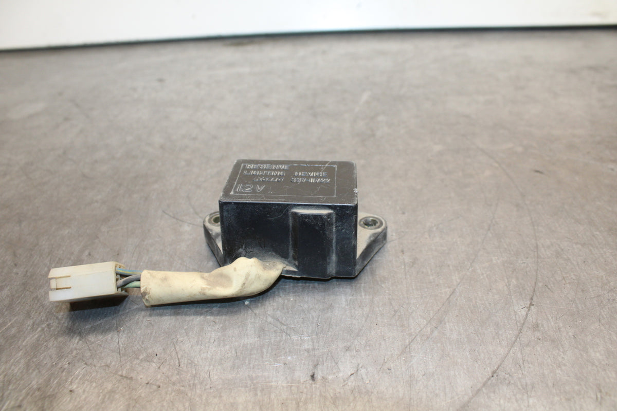 80-81 YAMAHA XS1100 SPECIAL TURN SIGNAL BLINKER RELAY FLASHER SWITCH BB123