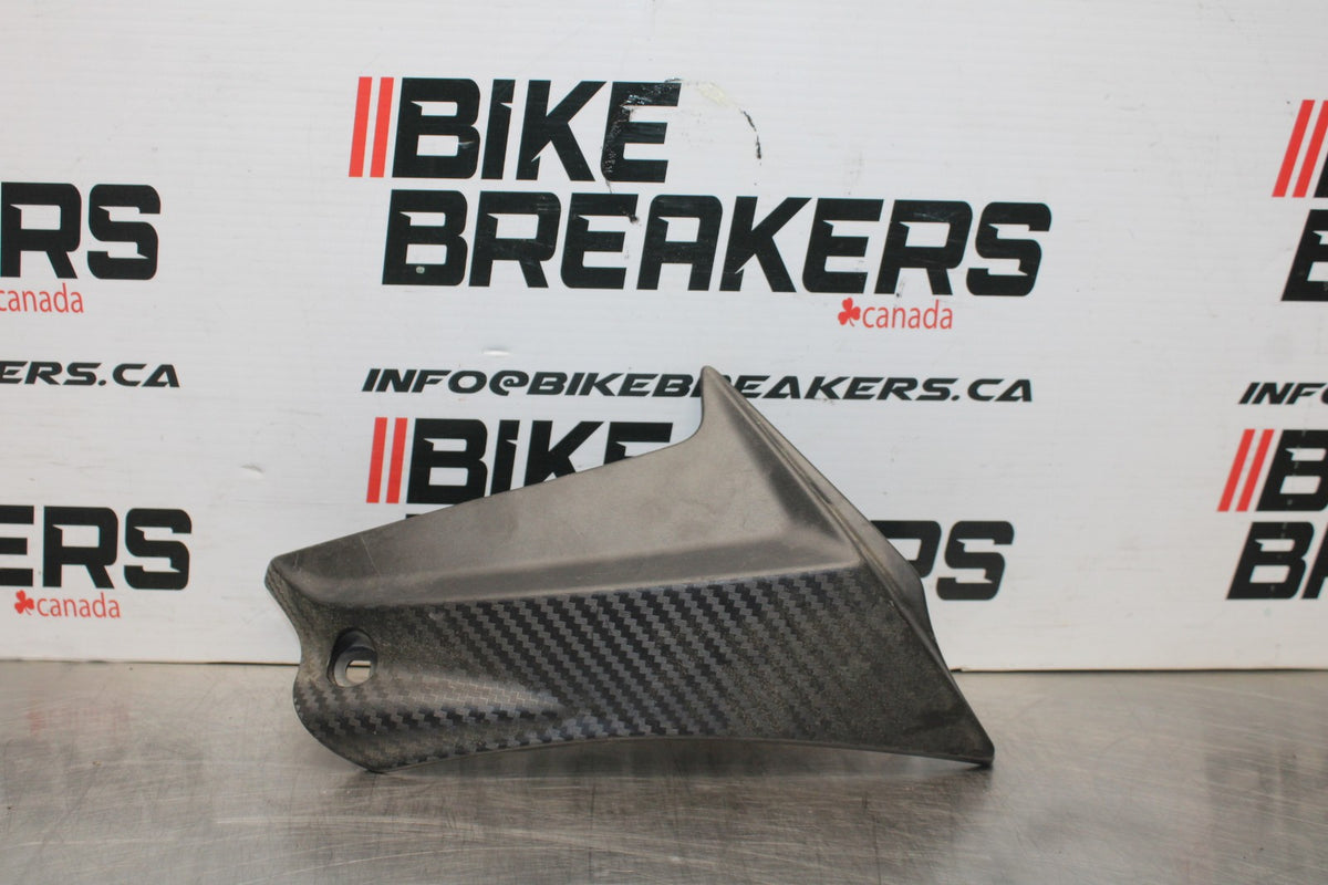 11-25 SUZUKI GSXR 600  RIGHT MID UPPER SIDE FAIRING COWL PLASTIC BB687