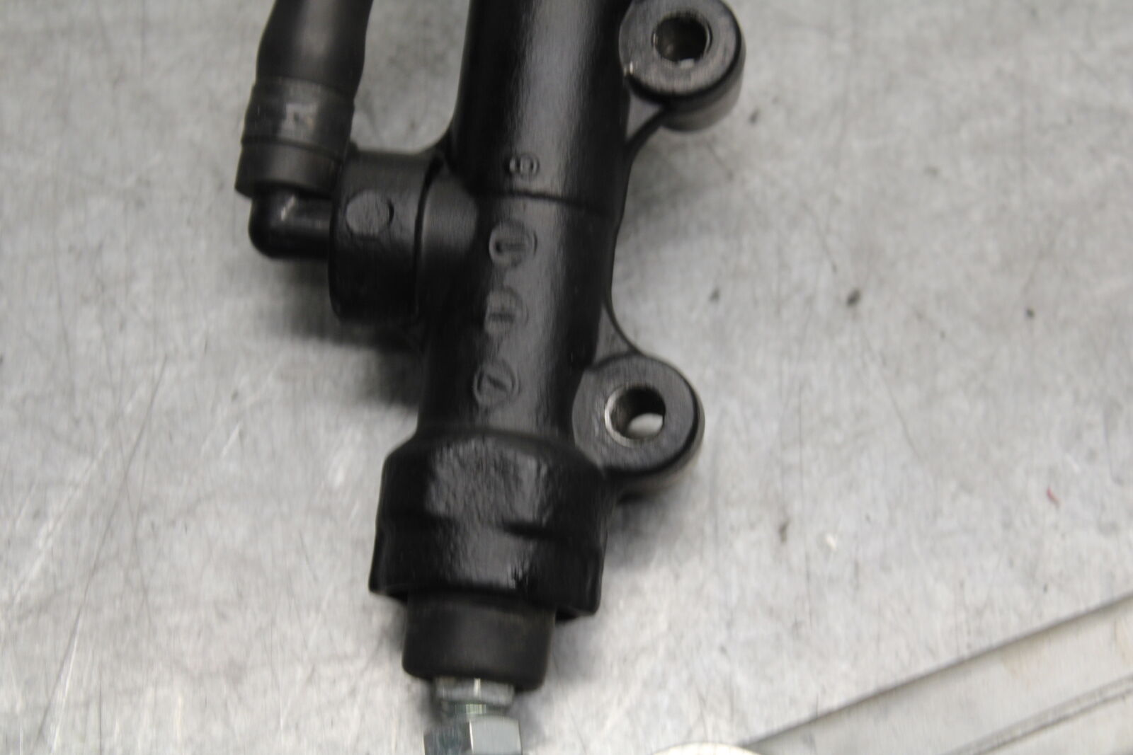 13-18 KAWASAKI NINJA ZX6R REAR BACK BRAKE MASTER CYLINDER W RESERVOIR BB666