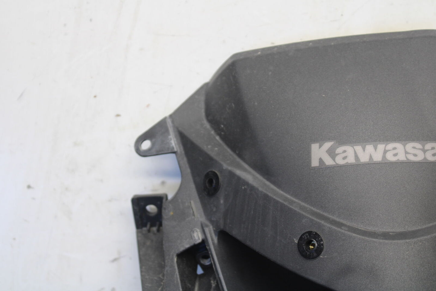 09-12 KAWASAKI NINJA ZX6R FRONT CENTER COWL FAIRING BB698