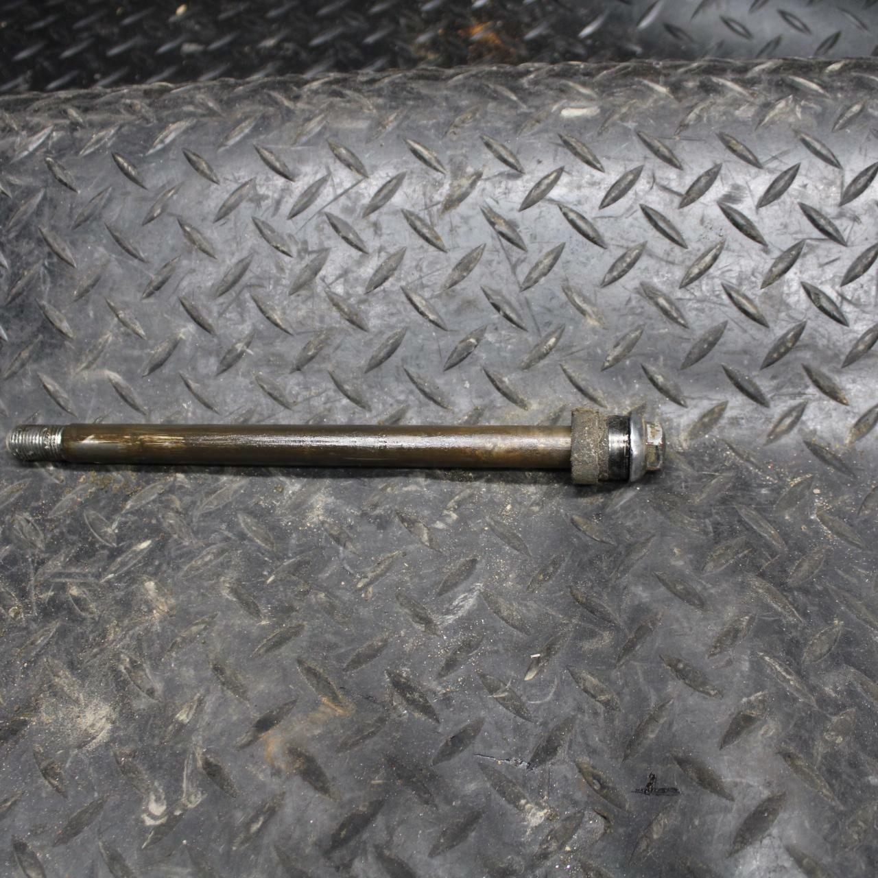 84-85 YAMAHA VIRAGO 1000 FRONT WHEEL RIM AXLE PIVOT BOLT BB173