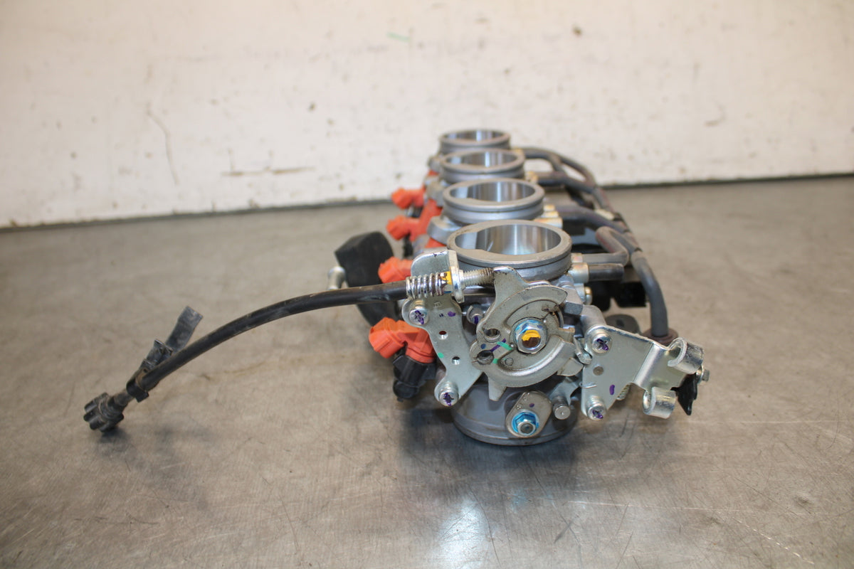 19-23 KAWASAKI NINJA ZX6R MAIN FUEL INJECTORS / THROTTLE BODIES BB701