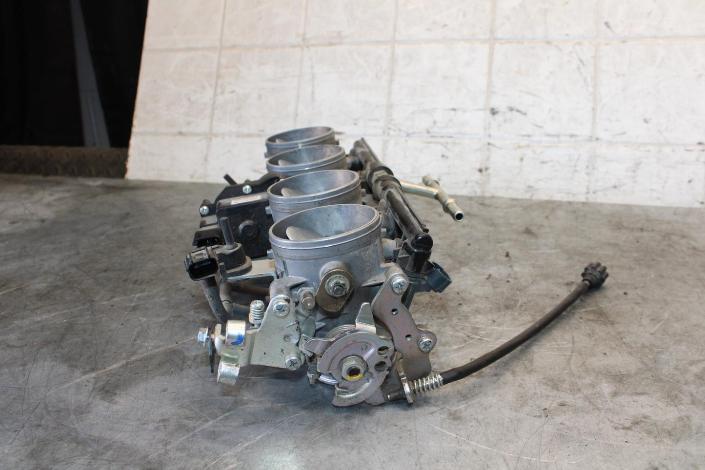 09-12 KAWASAKI NINJA ZX6R MAIN FUEL INJECTORS / THROTTLE BODIES BB544