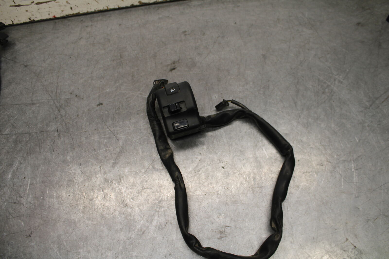 17-24 YAMAHA BOLT XVS950 LEFT CLIP ON HANDLE HORN SIGNALS SWITCH SWITCHES BB729