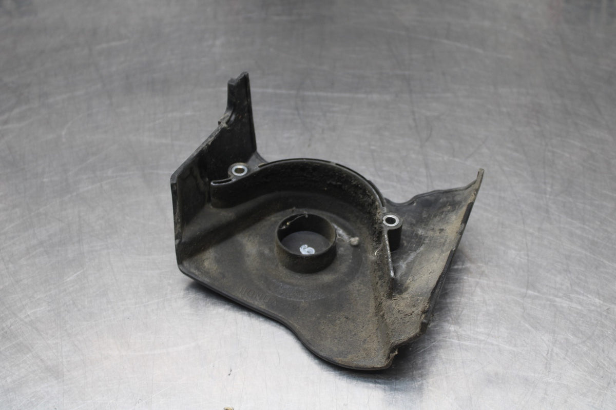 08 HONDA CBR125R ENGINE SPROCKET COVER BB839