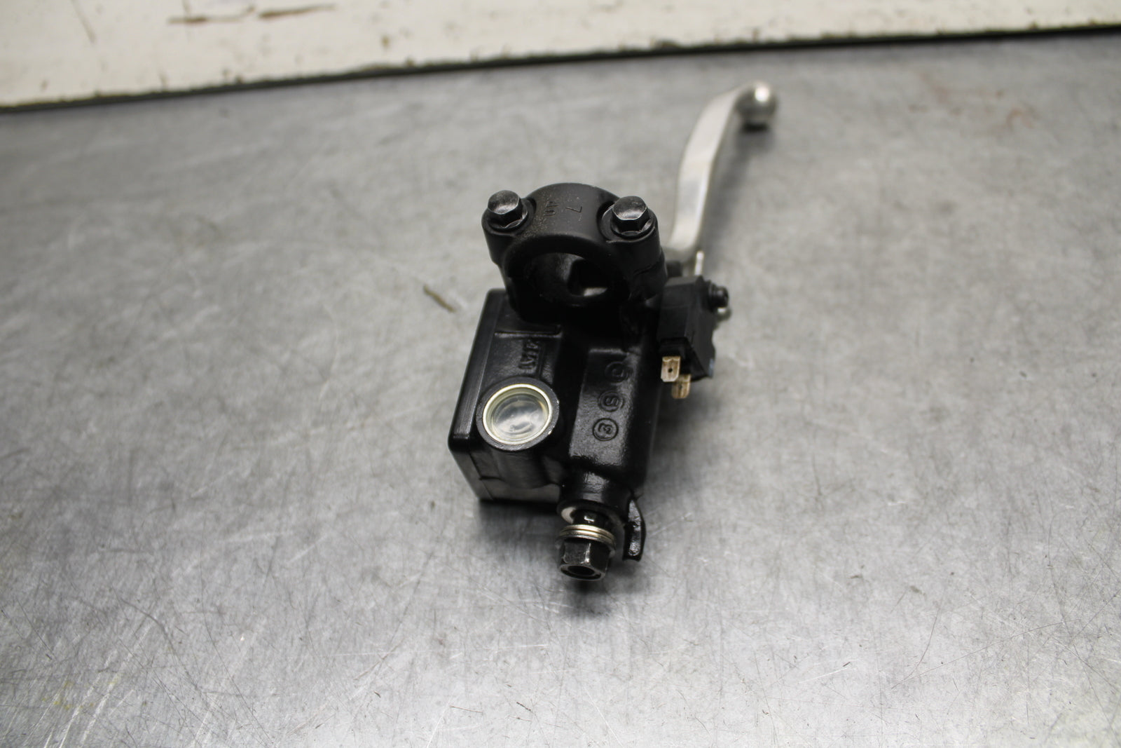 13-15 HONDA CBR500R FRONT BRAKE MASTER CYLINDER w/ LEVER 45510-MGZ-305 BB315