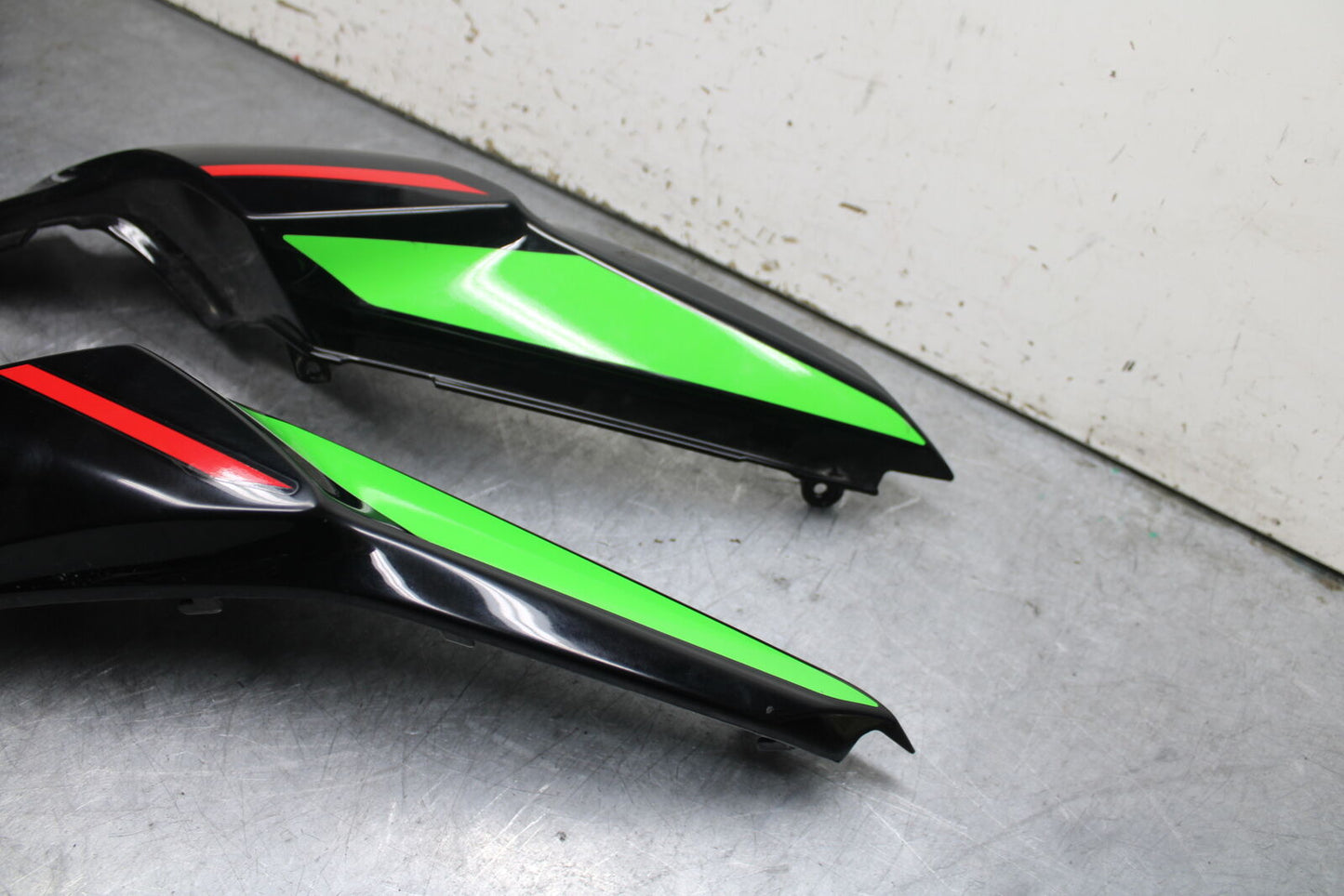 18-24 KAWASAKI NINJA 650 REAR BACK TAIL FAIRING COWL SHROUD SET  BB725