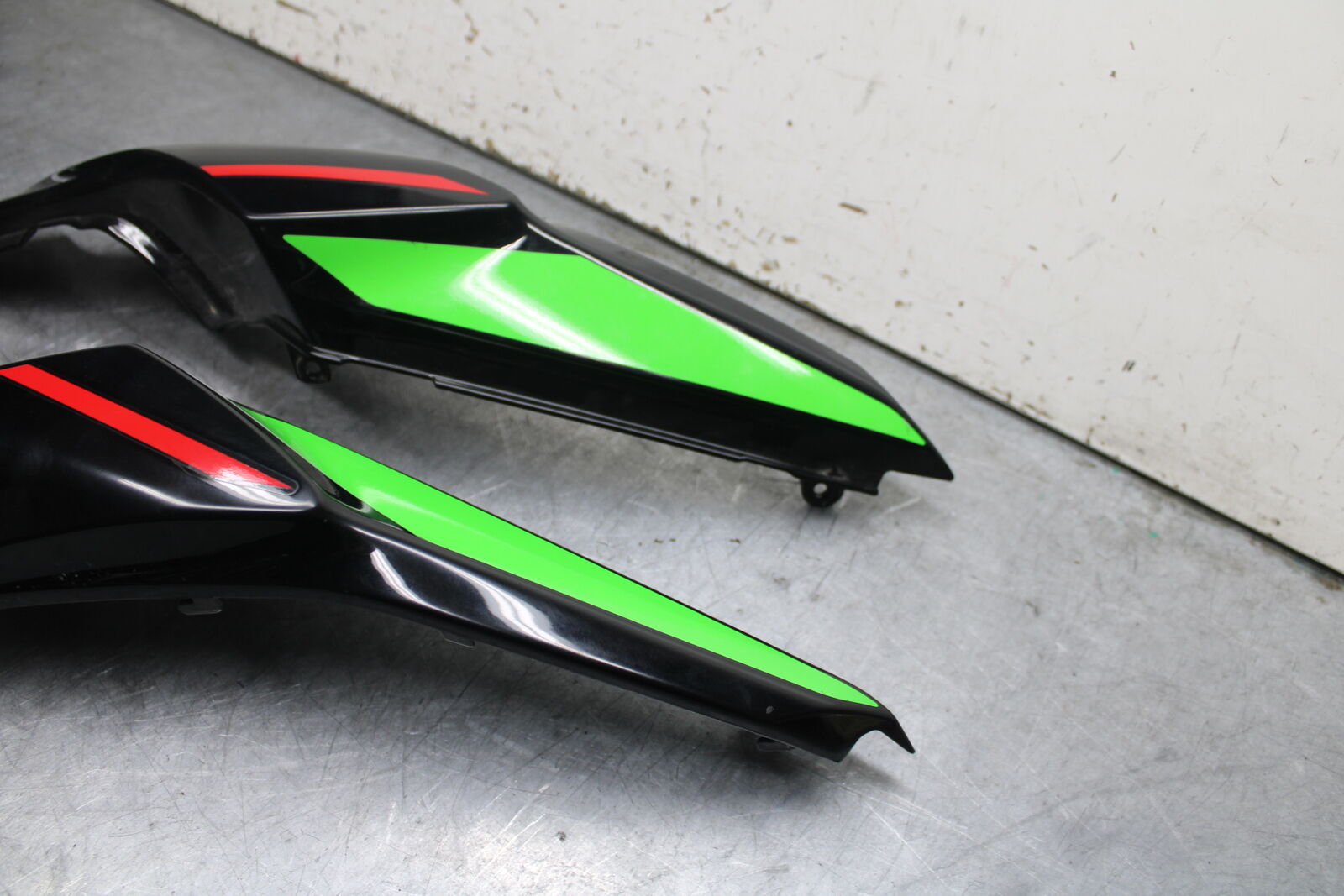 18-24 KAWASAKI NINJA 650 REAR BACK TAIL FAIRING COWL SHROUD SET  BB725