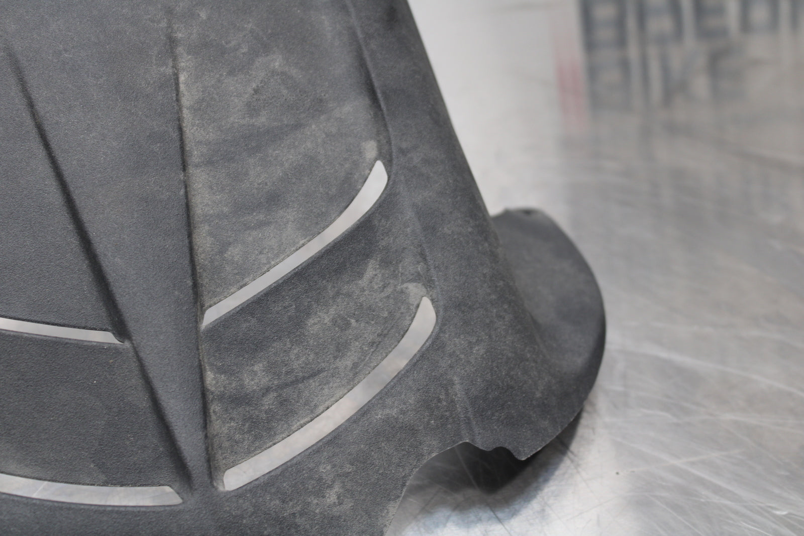 13-18 KAWASAKI NINJA ZX6R REAR BACK WHEEL TIRE HUGGER FENDER BB143