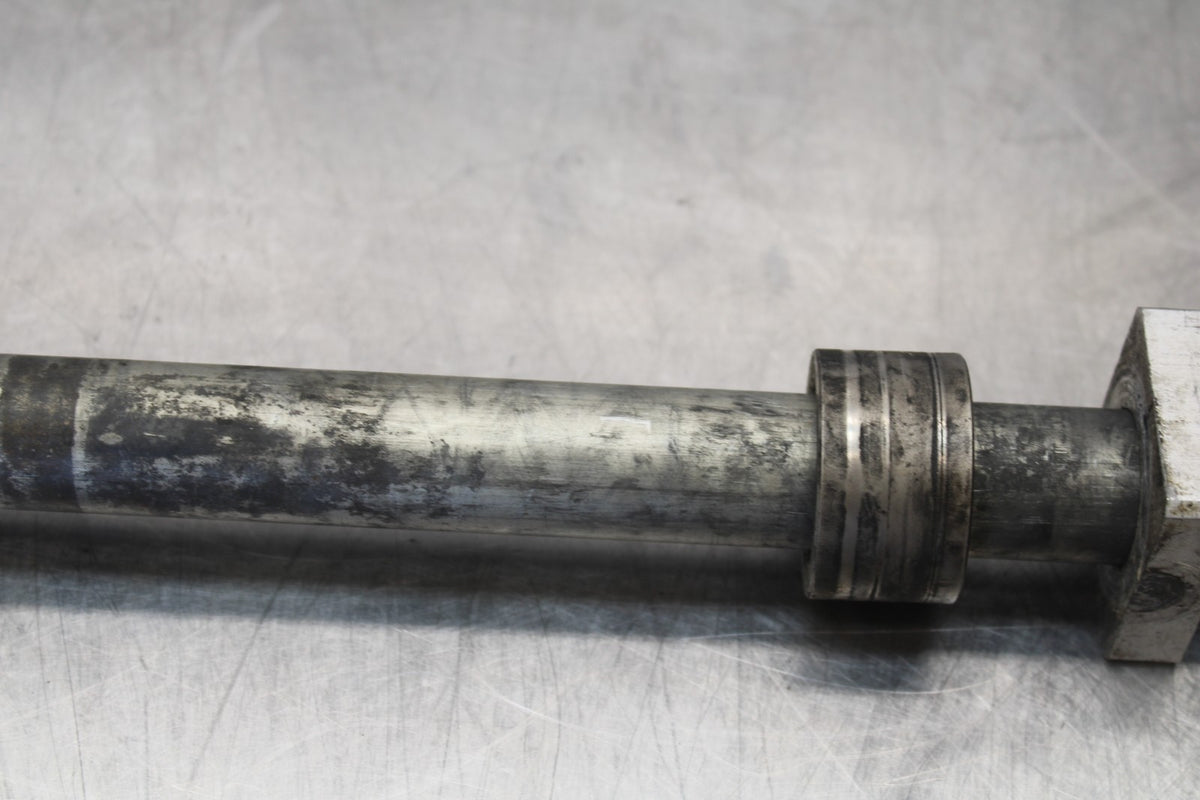 2007 Kawasaki Ninja ZX6R ZX600P REAR AXLE BACK WHEEL RIM PIVOT BOLT AXEL BB175