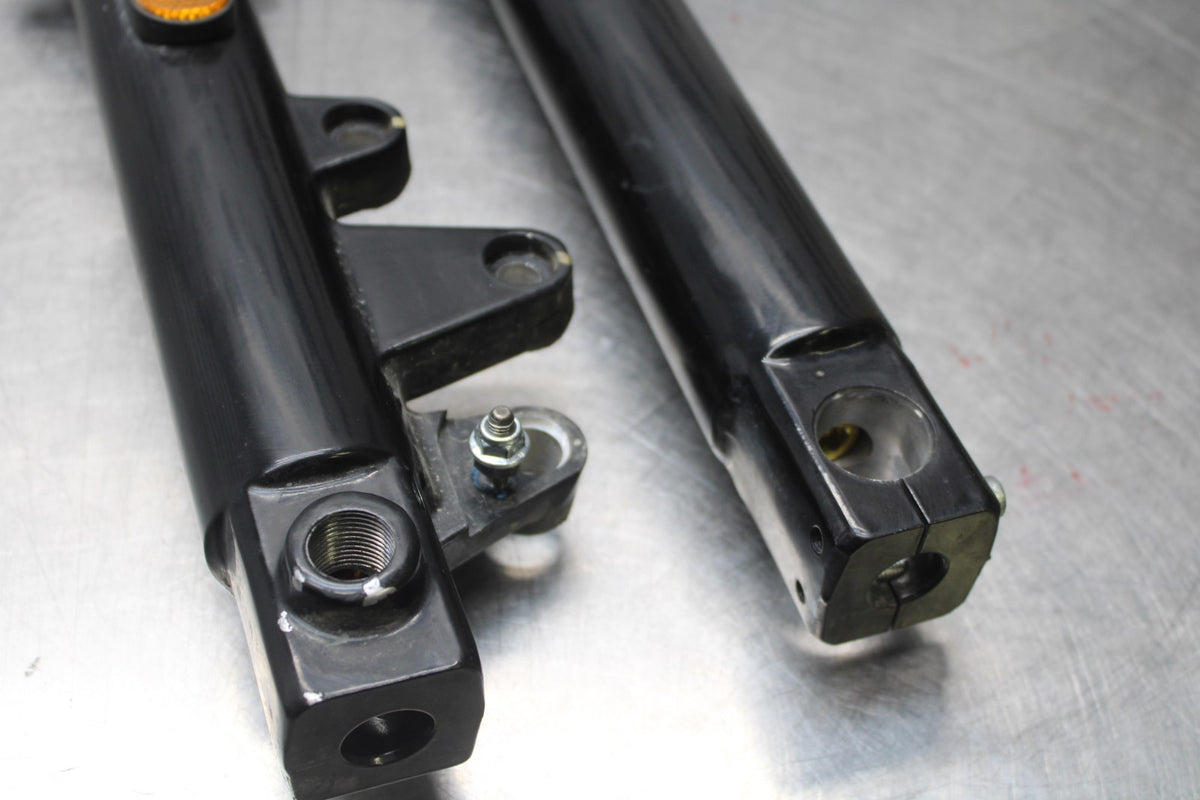 19 MOTO GUZZI V7 III FRONT FORKS SHOCK SUSPENSION SET PAIR BB831