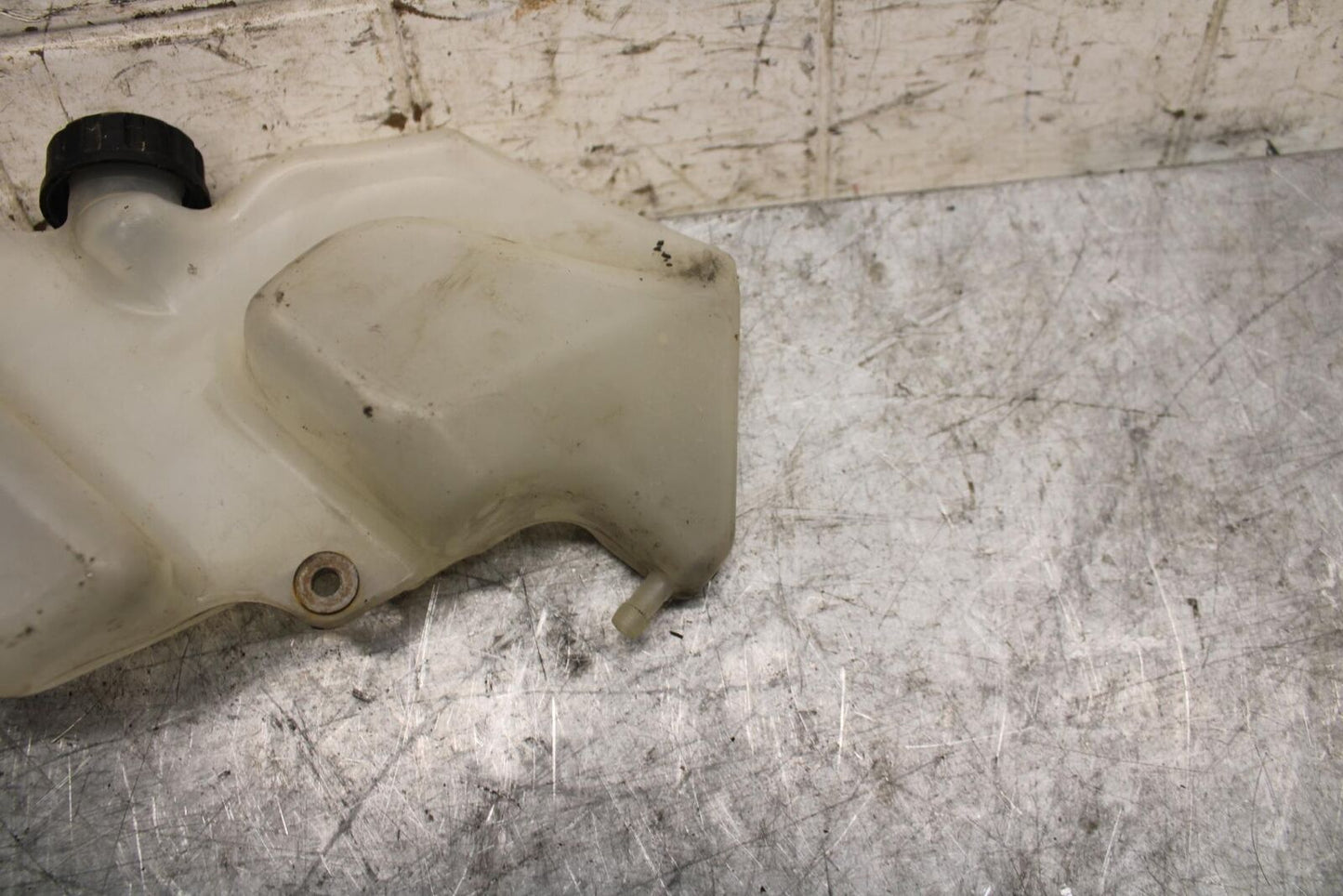 2009 Kawasaki Ninja ZX6R ZX600R COOLANT WATER TANK RESERVOIR BOTTLE BB538