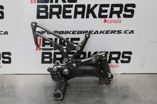 12-14 BMW S1000RR AFTERMARKET RIGHT REARSET REAR SET DRIVER FOOT PEG REST BB204
