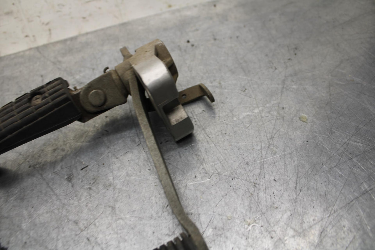 89-90 YAMAHA FZR600 RIGHT REARSET REAR SET DRIVER FOOT PEG PEDAL BB76