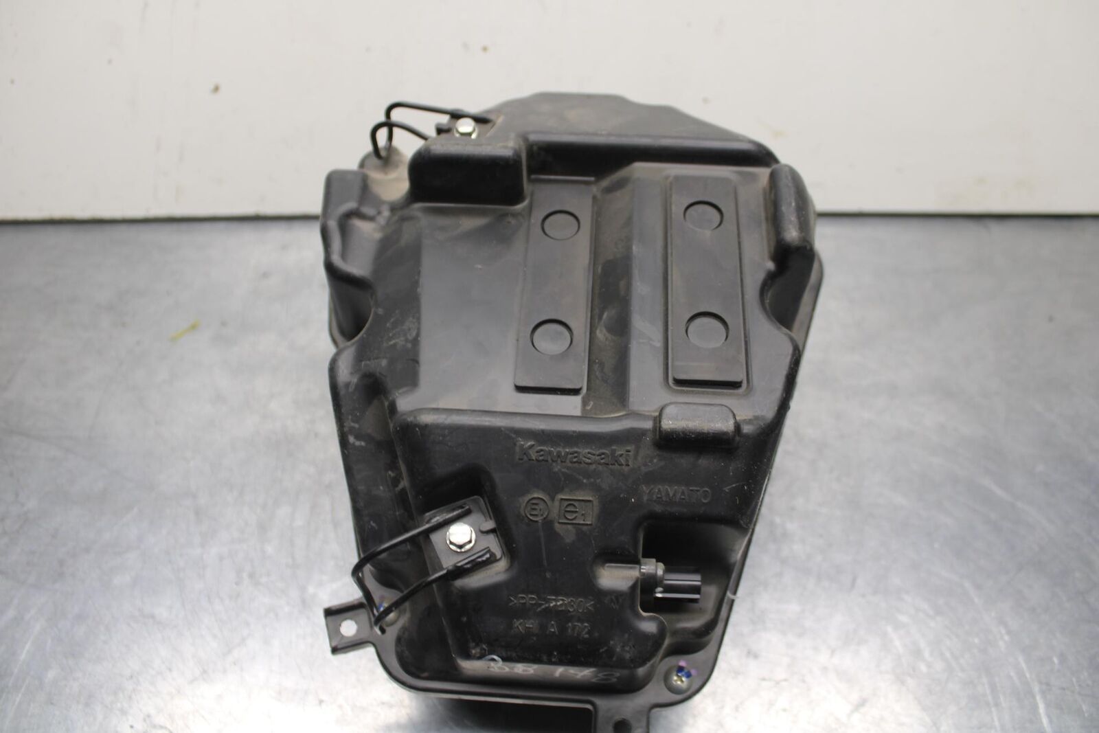 17-20 KAWASAKI NINJA 650 EX650 ABS AIRBOX AIR INTAKE FILTER BOX BB88