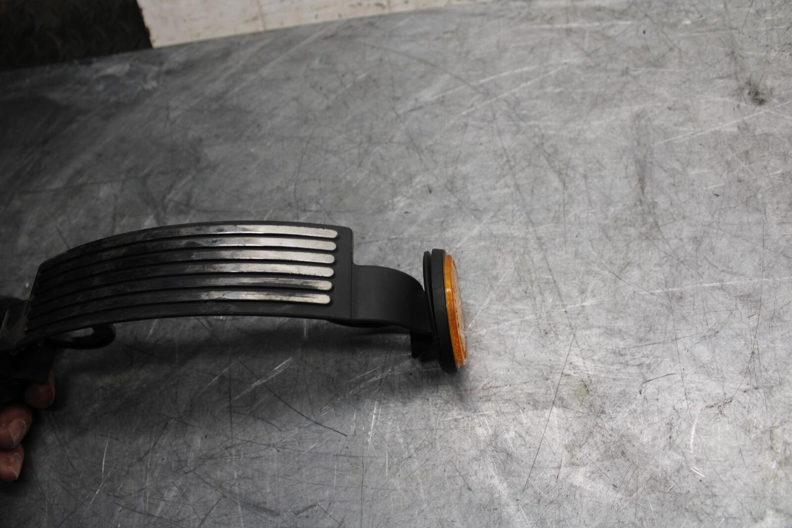 1982 Suzuki GS450L FRONT FORK COVER TRIM BB52