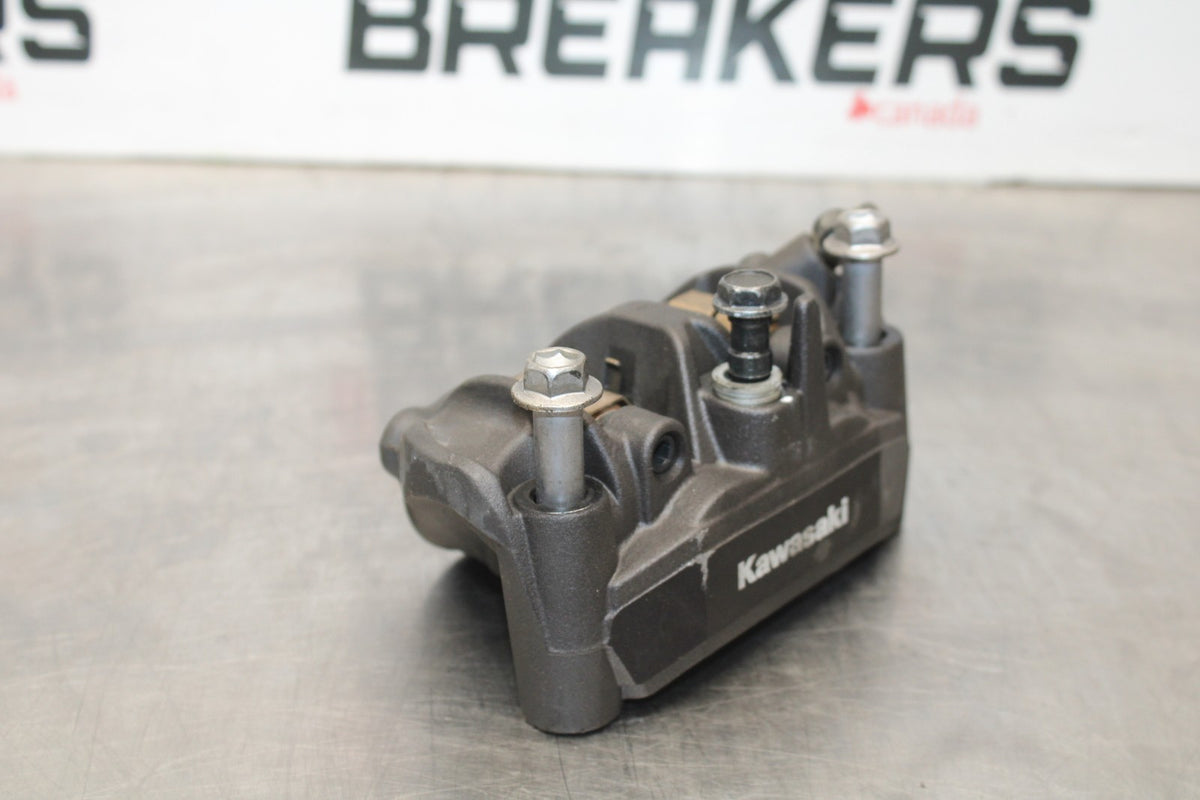 23-26 KAWASAKI NINJA ZX4RR RIGHT LEFT FRONT BRAKE CALIPER SET PAIR BB872