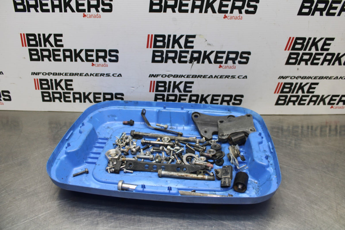 07-08 KAWASAKI NINJA ZX6R ENGINE MOUNTING BOLTS HARDWARE MOTOR SCREWS BB855