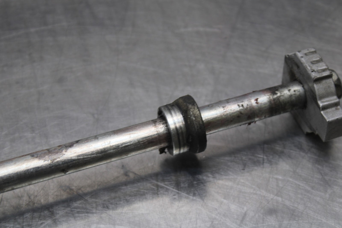 13-16 KTM 390 DUKE REAR AXLE BACK WHEEL RIM PIVOT BOLT AXEL BB815