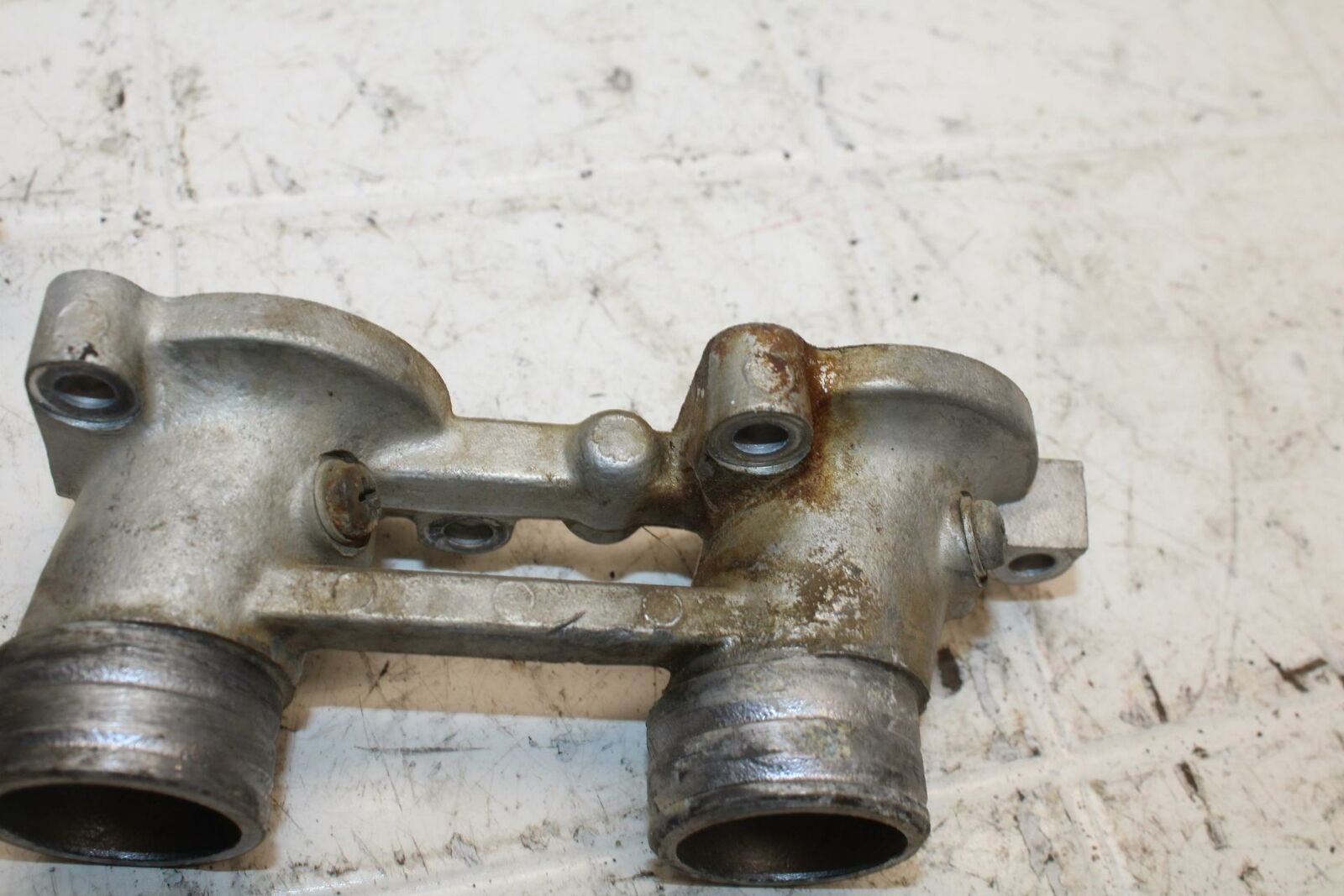 72 HONDA CB500 K1 INTAKE MANIFOLD BB24