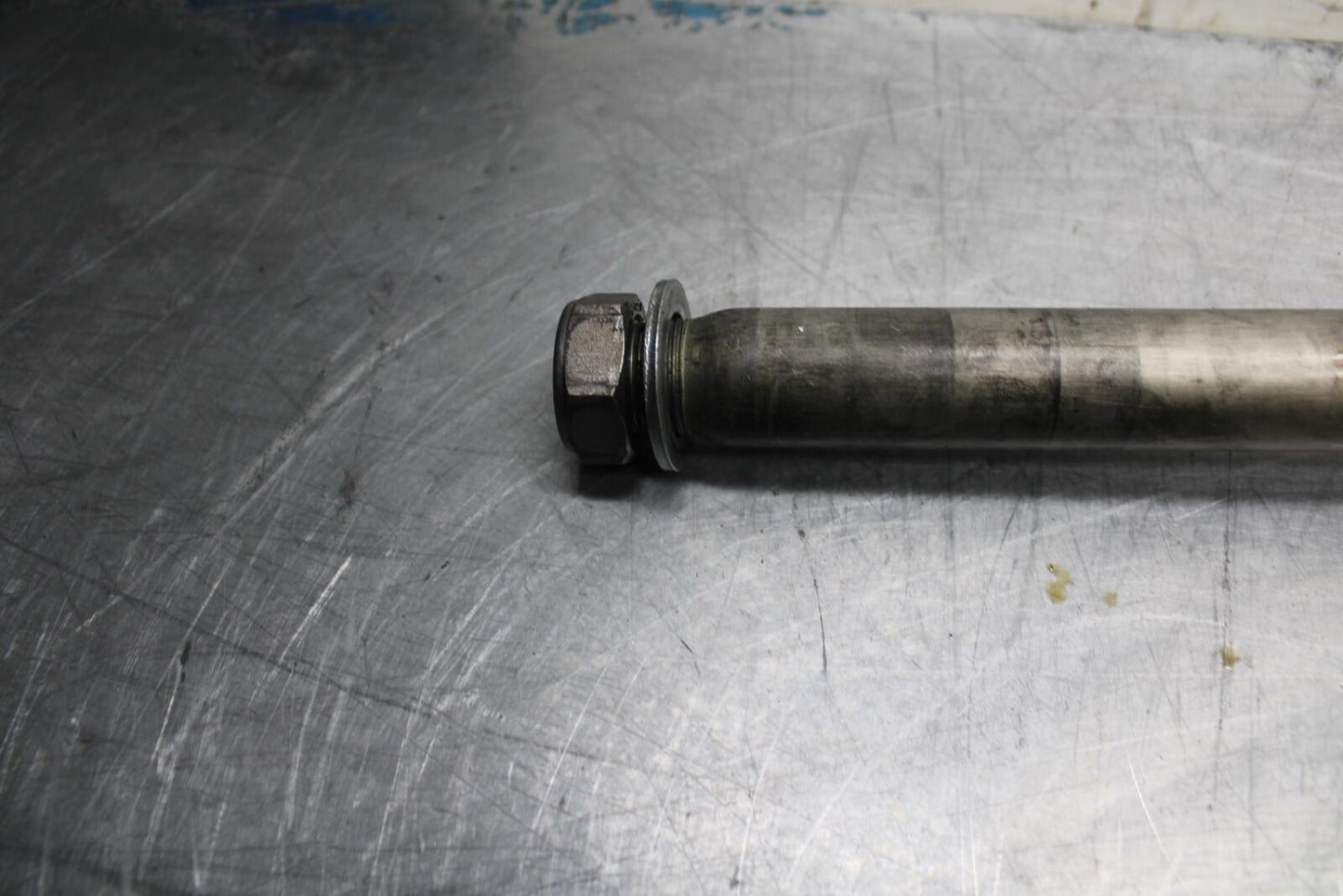09-14 YAMAHA YZF R1 REAR AXLE WHEEL RIM PIVOT BOLT AXEL 4C8-25381-00-00  BB471