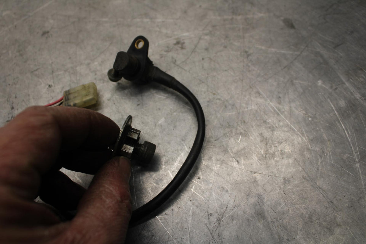 1997 Suzuki GSXR750 SPEED SPEEDOMETER SENSOR BB39