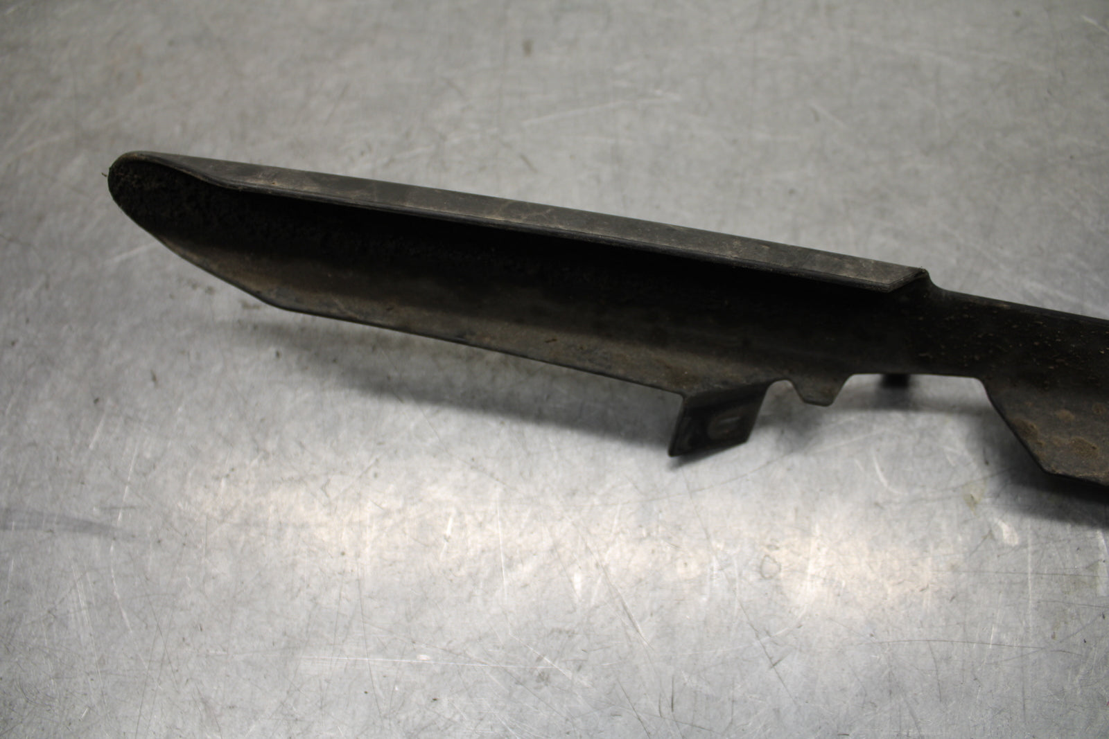 16 KAWASAKI NINJA ZX10R REAR BACK DRIVE CHAIN GUARD SHIELD 36014-0062  BB650