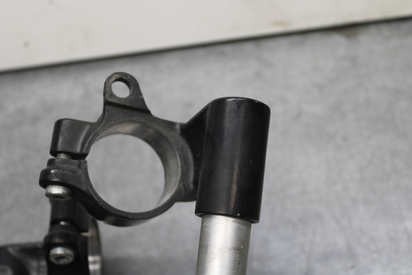 00-02 KAWASAKI NINJA ZX6R LEFT RIGHT CLIP ON ONS HANDLEBARS PAIR SET BB750