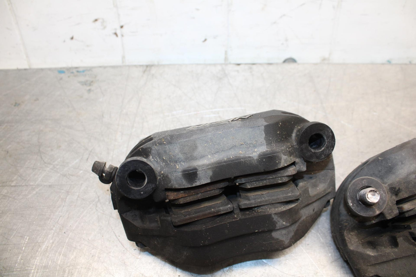 07-08 KAWASAKI CONCOURS 1400 ABS RIGHT LEFT FRONT BRAKE CALIPER SET PAIR BB449