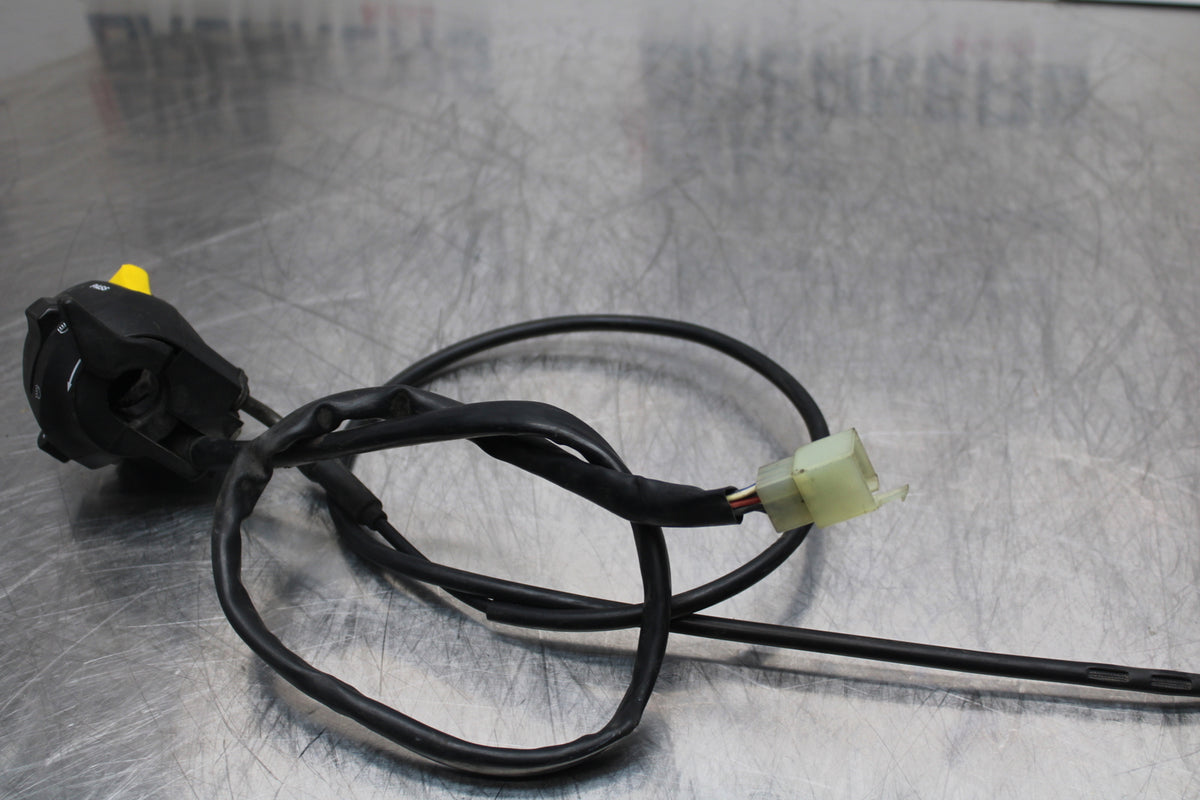 08 MOTO GUZZI BREVA 750 LEFT CLIP ON HANDLE HORN SIGNALS SWITCH SWITCHES BB154