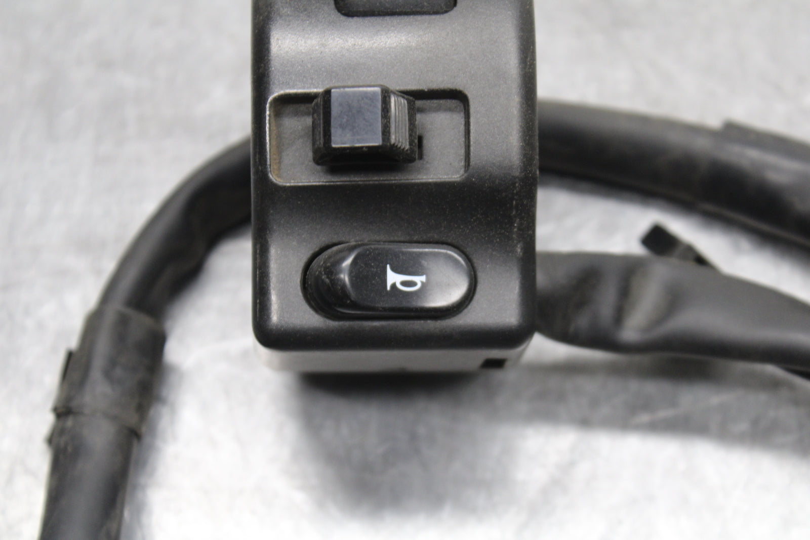 14-15 YAMAHA V STAR 1300 XVS1300CT TOURER LEFT CLIP ON HANDLE HORN SIGNALS BB722