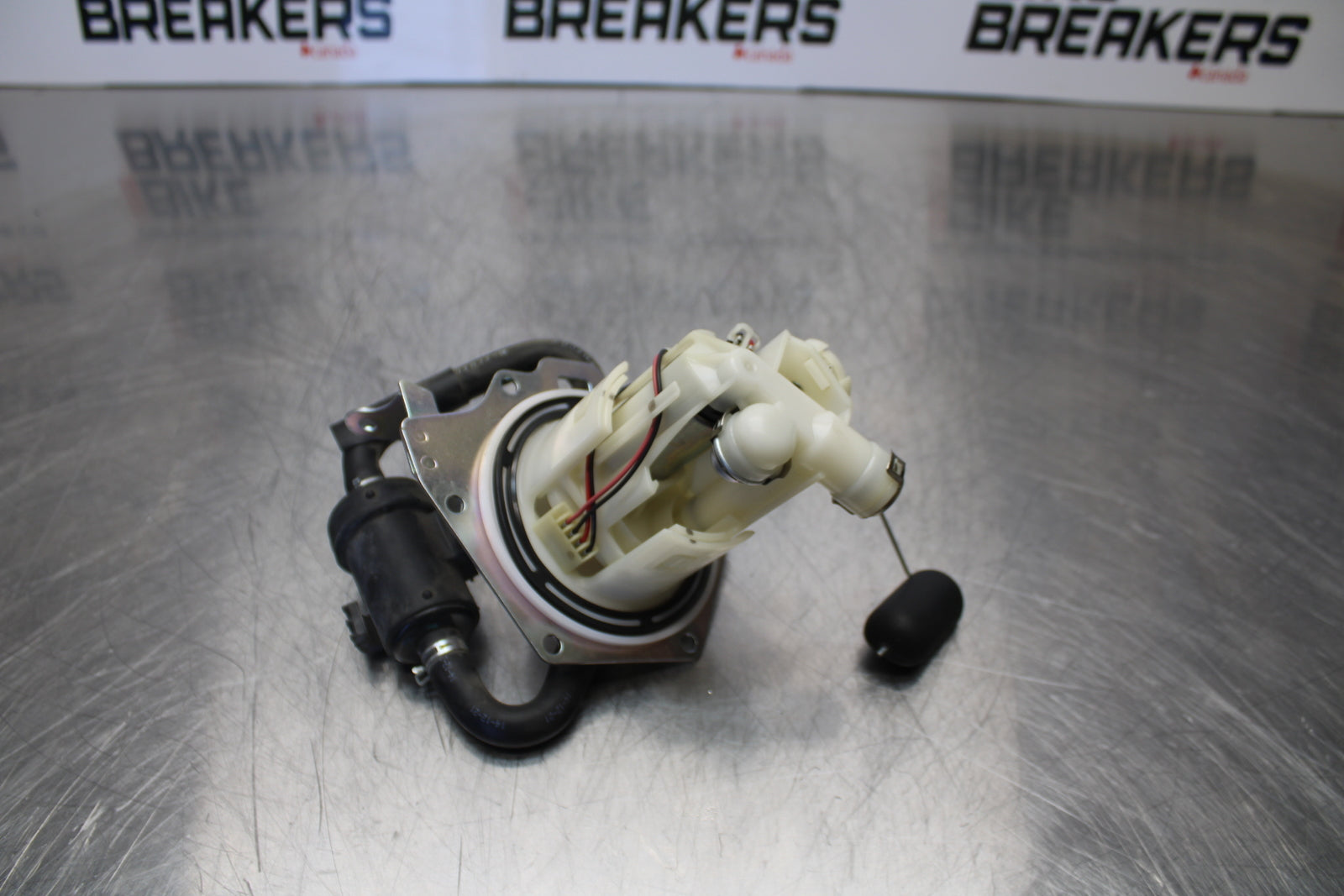 15-16 HONDA CB300F FUEL PUMP GAS PETROL SENDER UNIT BB150